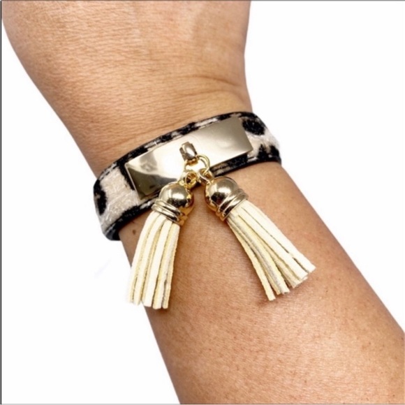 Gold Leopard Tassel Bracelet NEW - Picture 6 of 8